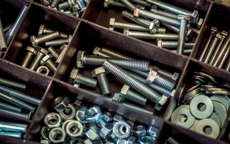 Chọn vật liệu bu lông ốc vít