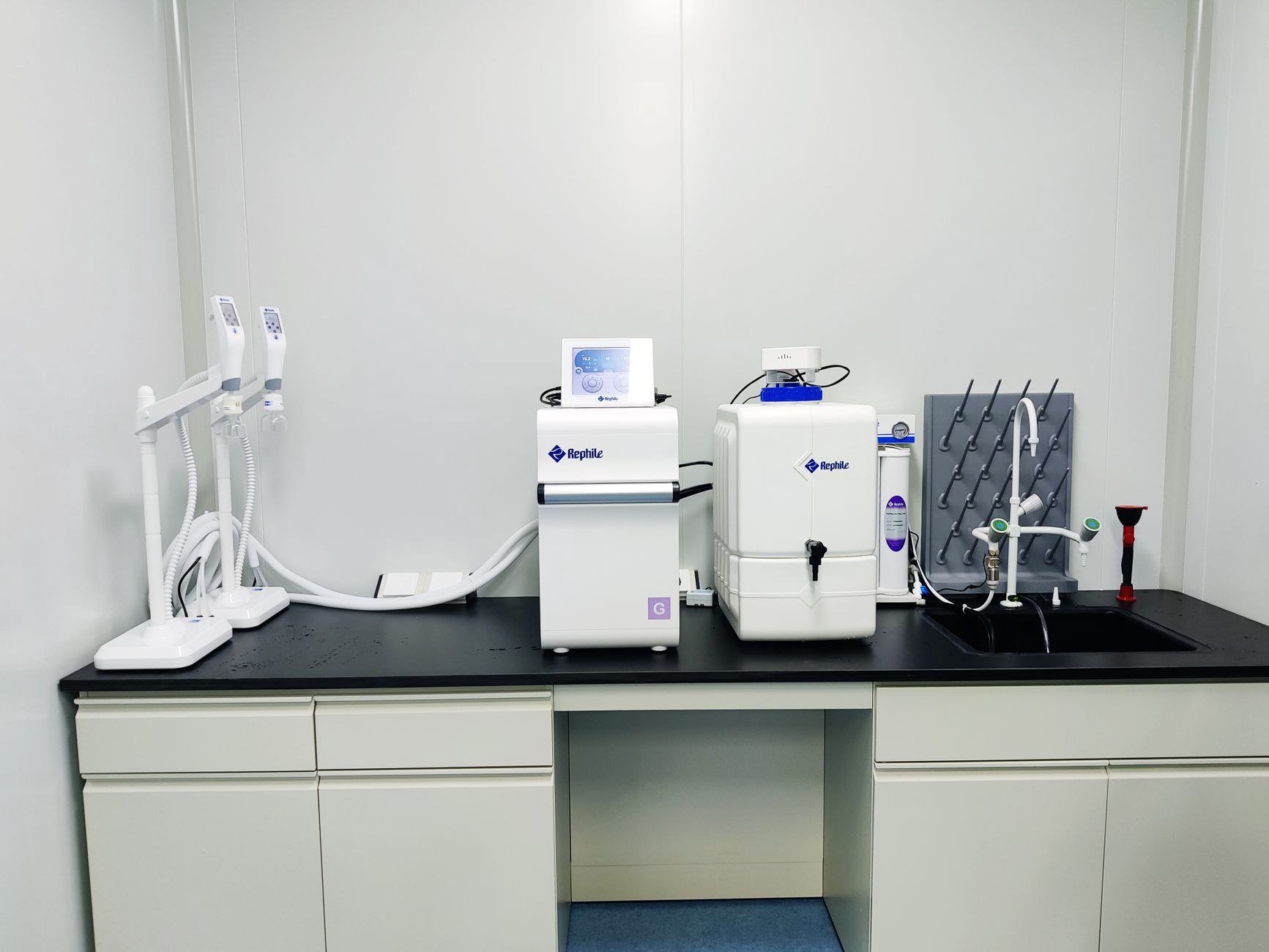 Trang bị dụng cụ thực hành đầy đủ giúp nâng cao chất lượng đào tạo nghề