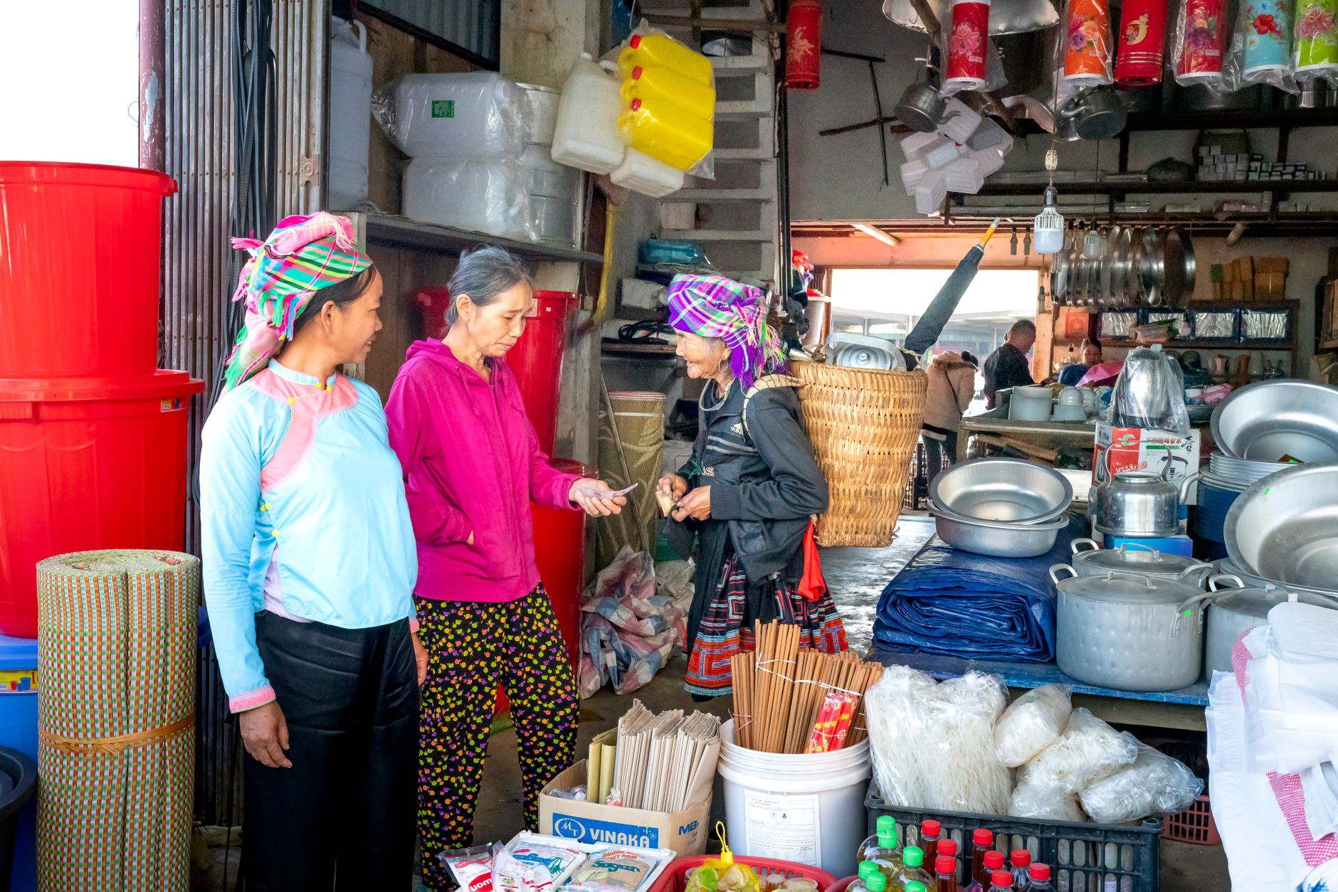 Tự đặt hàng dụng cụ thực hành trên Taobao gặp khó khăn với trung tâm chưa quen